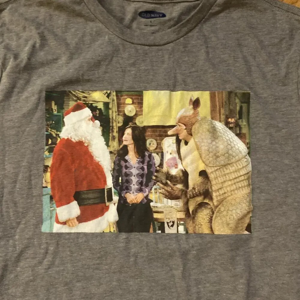 Friends Christmas T-Shirt Size Small - Picture 2 of 5